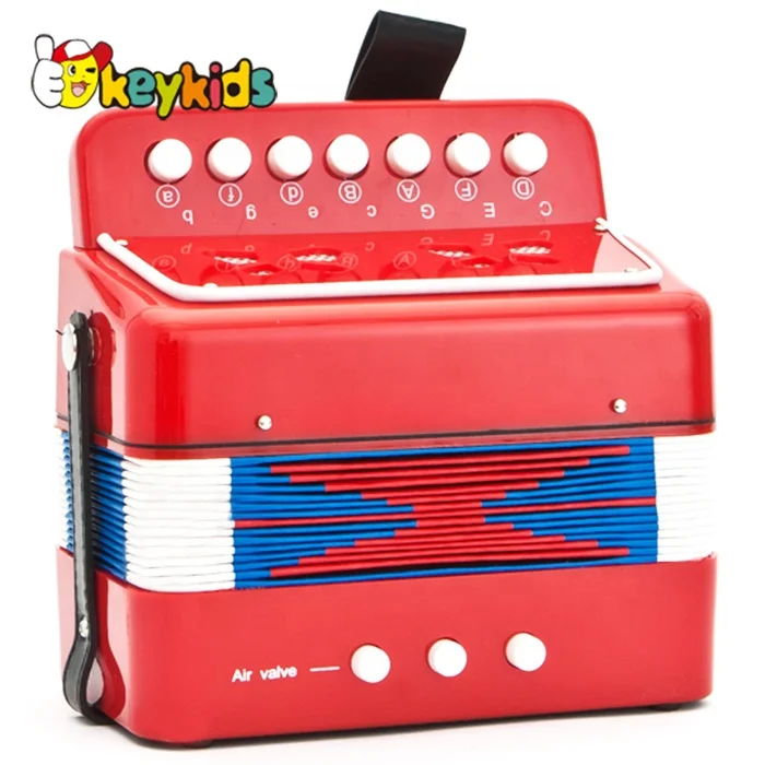 古いオモチャのアコーディオン 古いオモチャのアコーディオン おもちゃのアコーディオン - YouTube