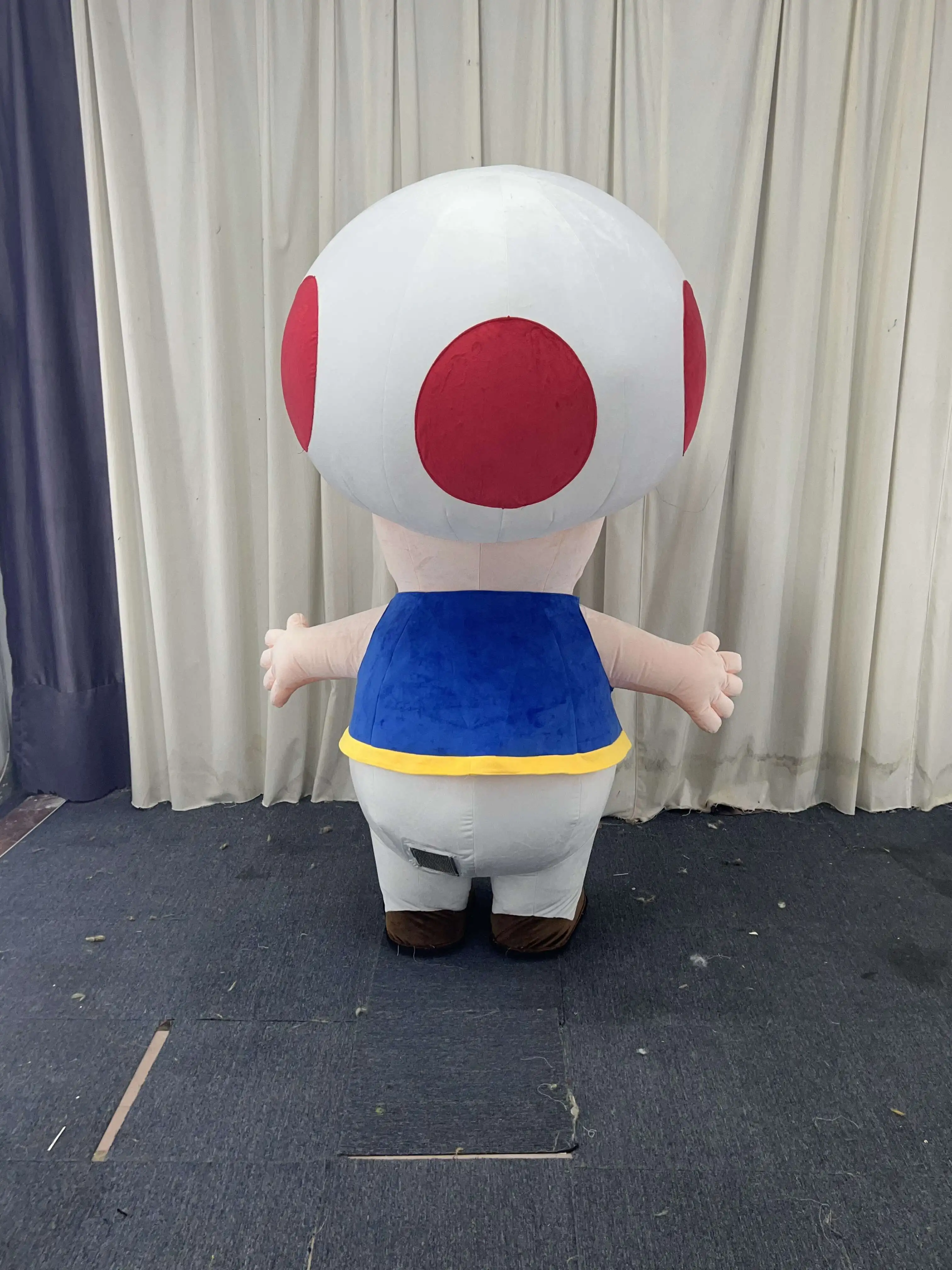 Custom Christmas Stuffed Walking Inflatable Mascot Costume Mushroom Toad Costume for Adult