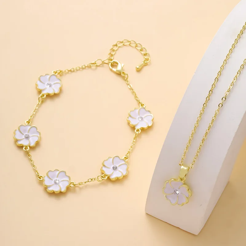 Qinpan Gold Plated Five Leaf Clover Jewelry Set - Necklace, Bracelet & Earrings For Women