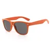 Lente: negro + montura: naranja