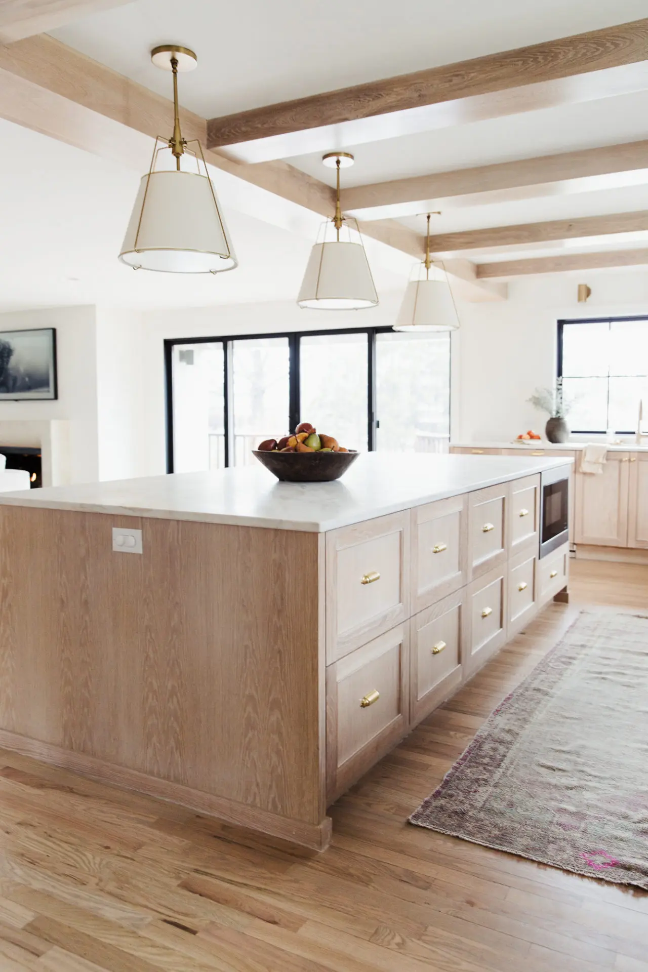 2025 Vermont New Customized Color Design Oak Cherry Solid Wood Kitchen Cabinets Contemporary Wooden Kitchen Cabinets for Indoor