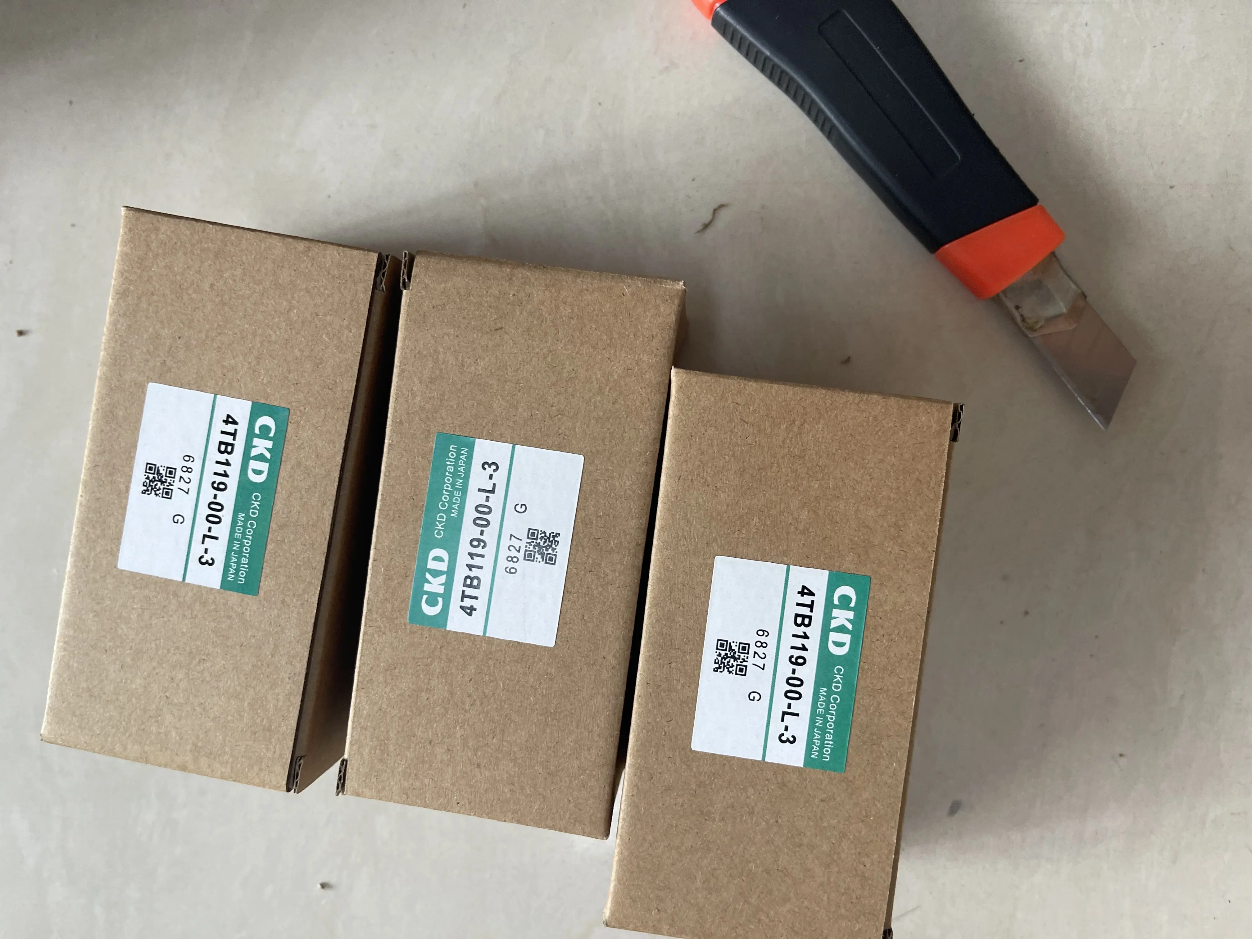 CKD Solenoid Valve 4TB119-00-L-3 CKD Solenoid Valve 4TB119-00-L-3