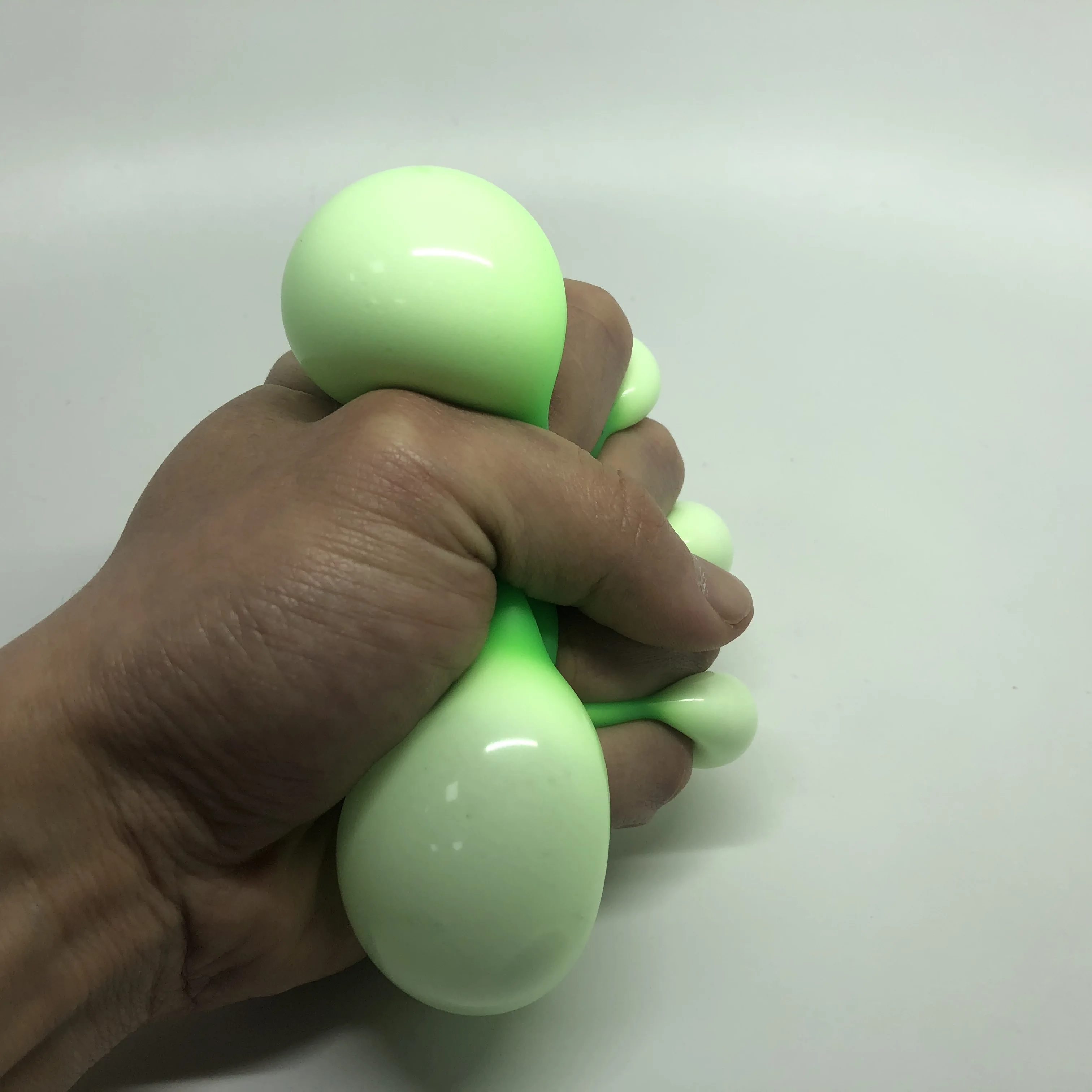 7,0 см оптовая продажа Amazon Лидер продаж TPR антистрессовый мягкий мячик для снятия стресса мяч для снятия стресса под заказ