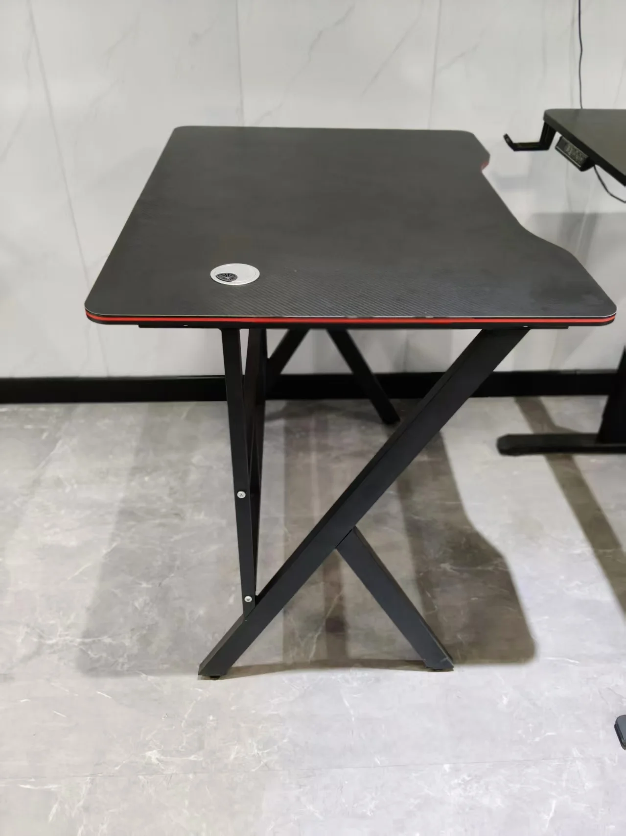 Merry Customizable Ergonomic Durable Steel Gaming Computer Desk Eco-Friendly Design Easy Assembly for Bedroom Office Use details