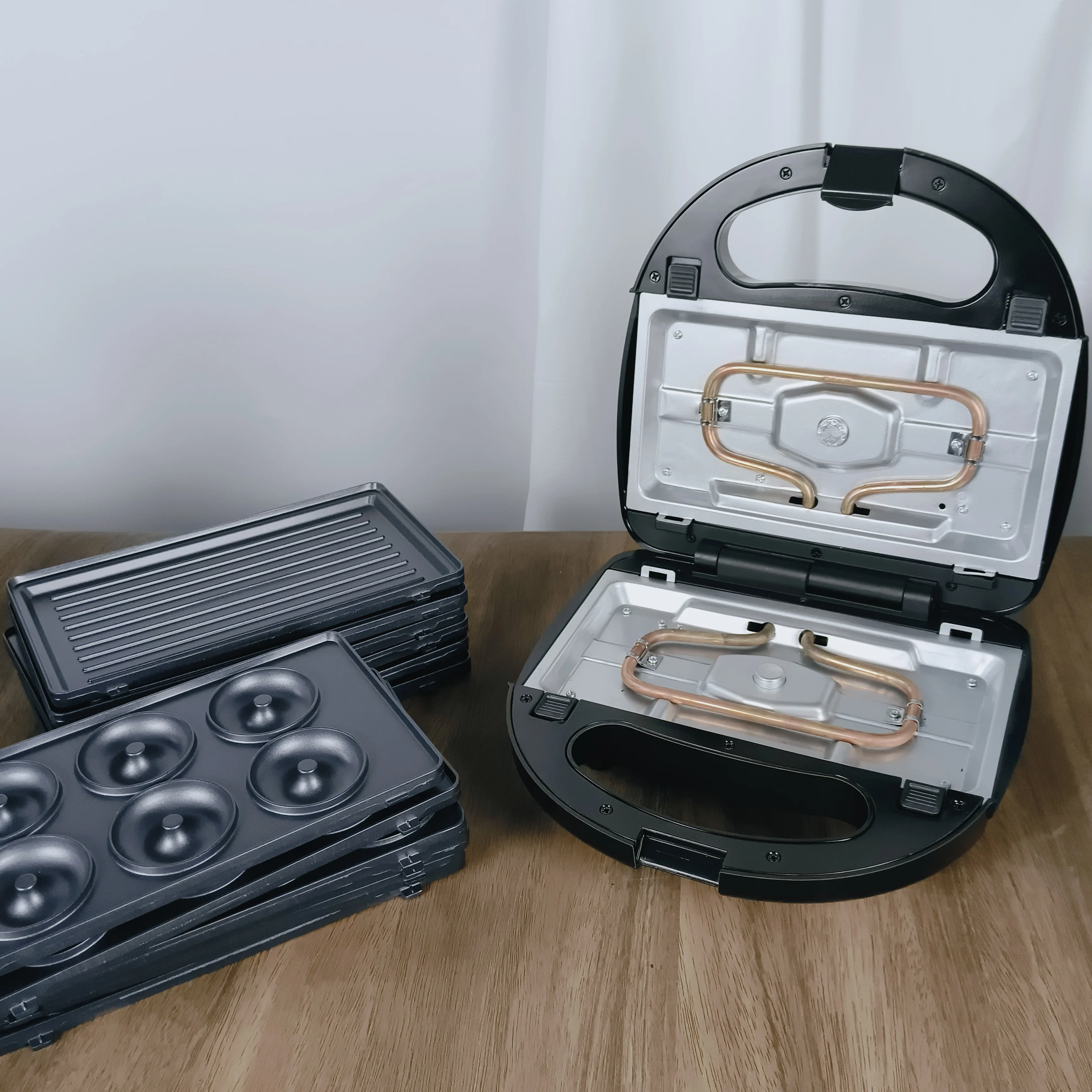 Multifunctional 6 in 1 Mini Electric Grill Breakfast Toaster Multifunctional 6 in 1 Mini Electric Grill Breakfast Toaster
