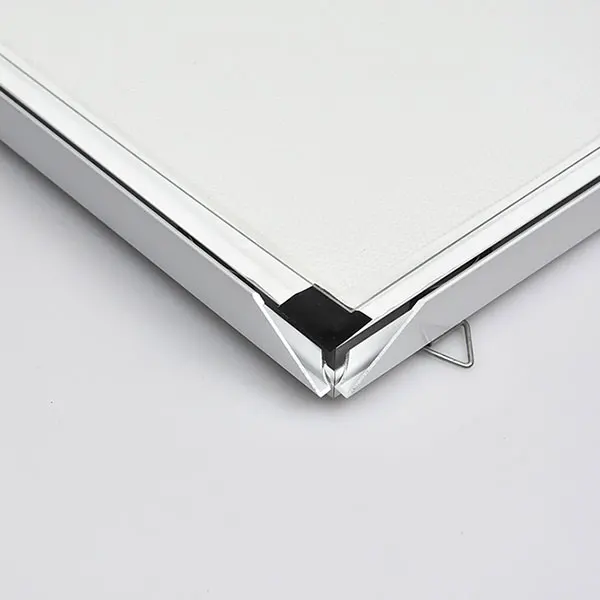 SL25D Energy Efficient Backlit Display Box