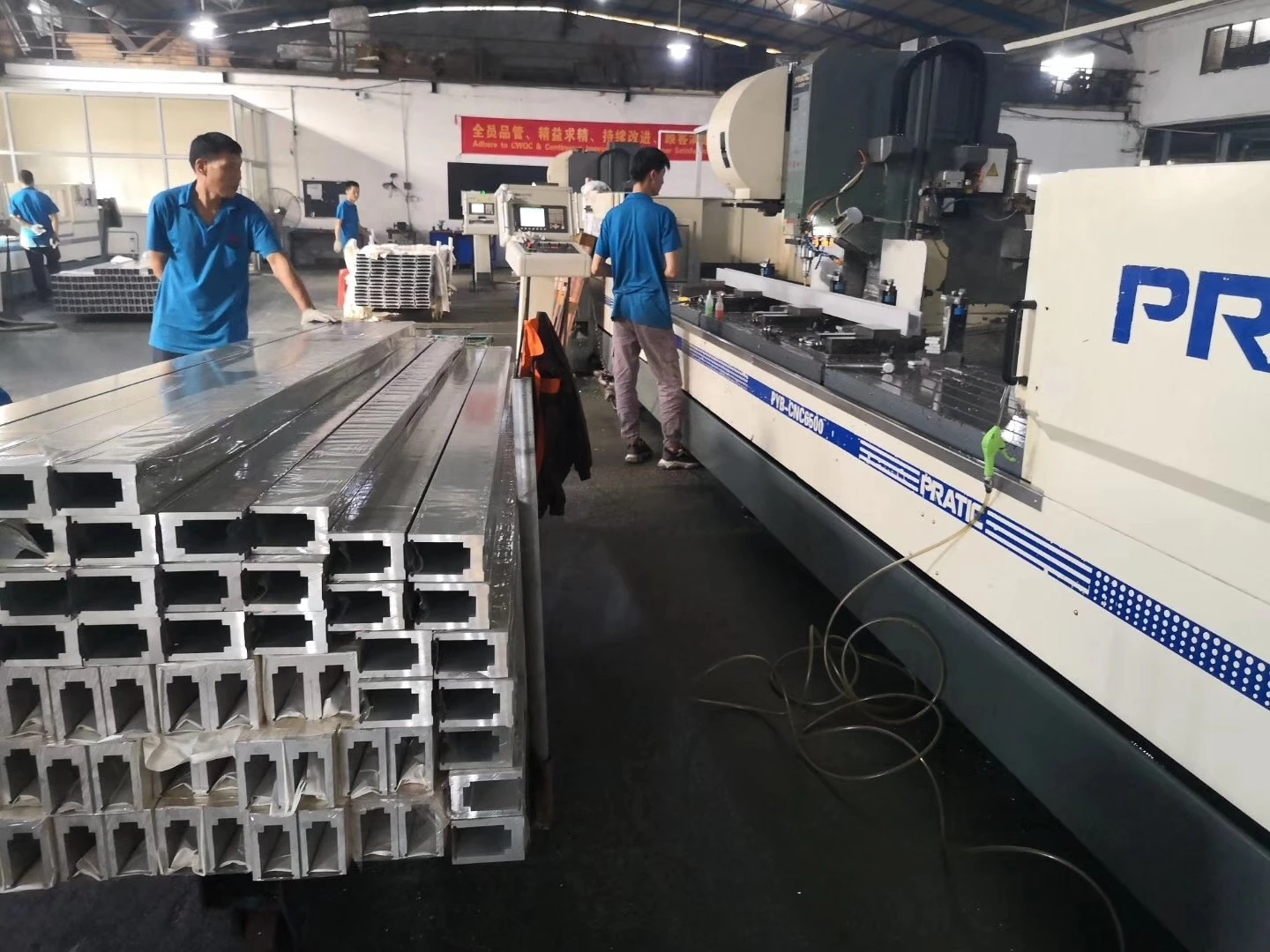 China Customized Aluminum Glass Railing Factory Design Balcony ...