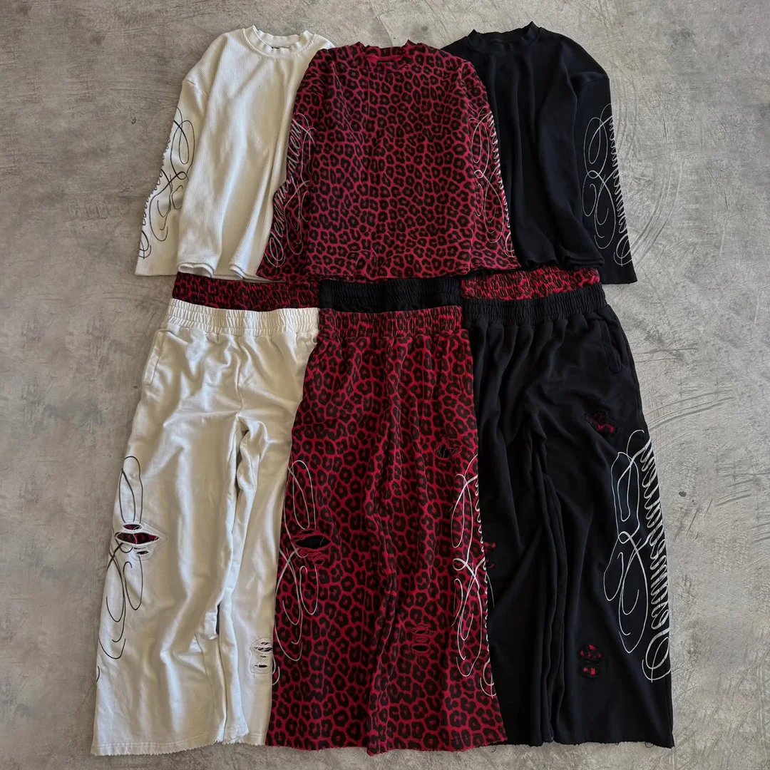 Výrobce streetwearu: přizpůsobitelný dres s leopardovým potiskem pro městský styl, bavlněný dres s digitálním potiskem DTG a roztrhanými detaily pro muže