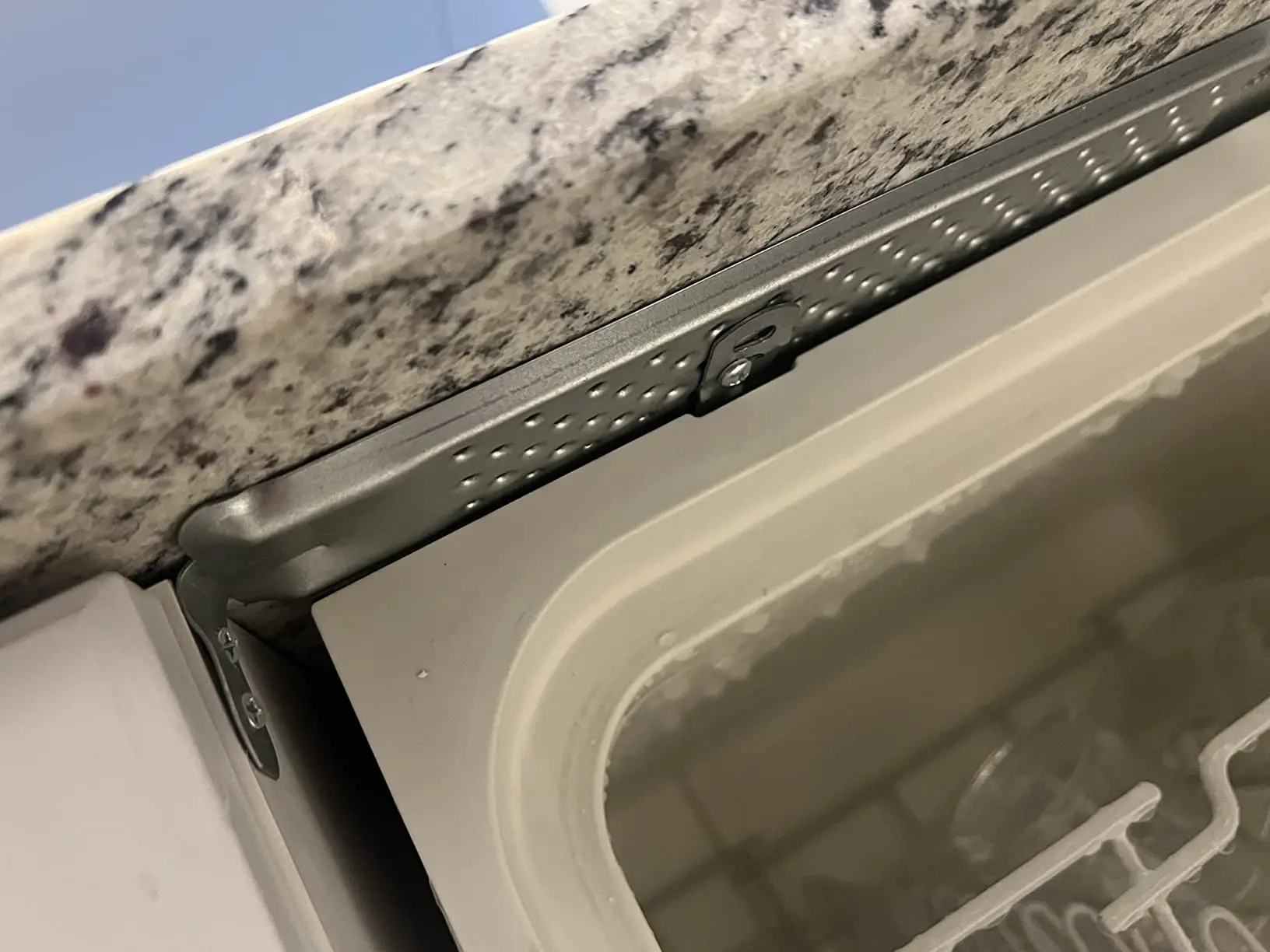 Quartz Granite Slab Sink Hole Clip Bracket Dishwasher Bracket Corner Brackets For Countertop