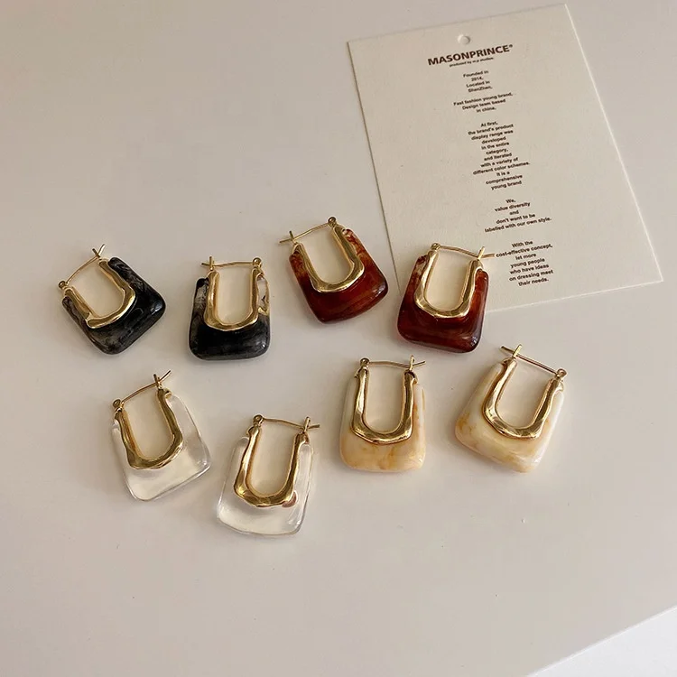 Alibaba.com: LY E136 Acrylic Square Chunky Gold Plated Hoop