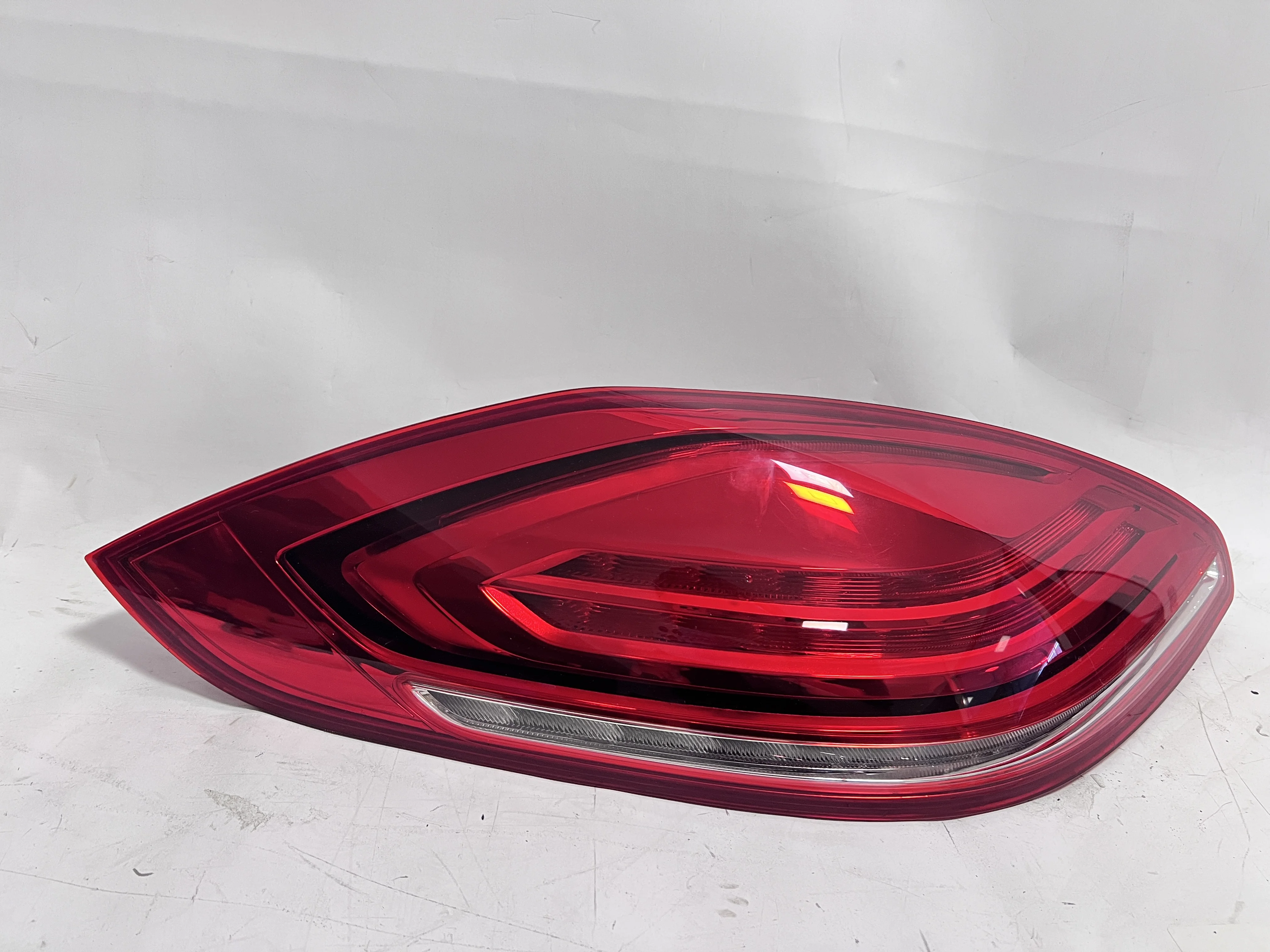 Factory Price LED Tail Light for Porsche Panamera 971 2015 2016 2017 Rear Trunk Lamp Brake Light Taillight