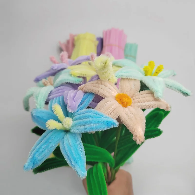 DIY Pipe Cleaners Kit - Lily Flower