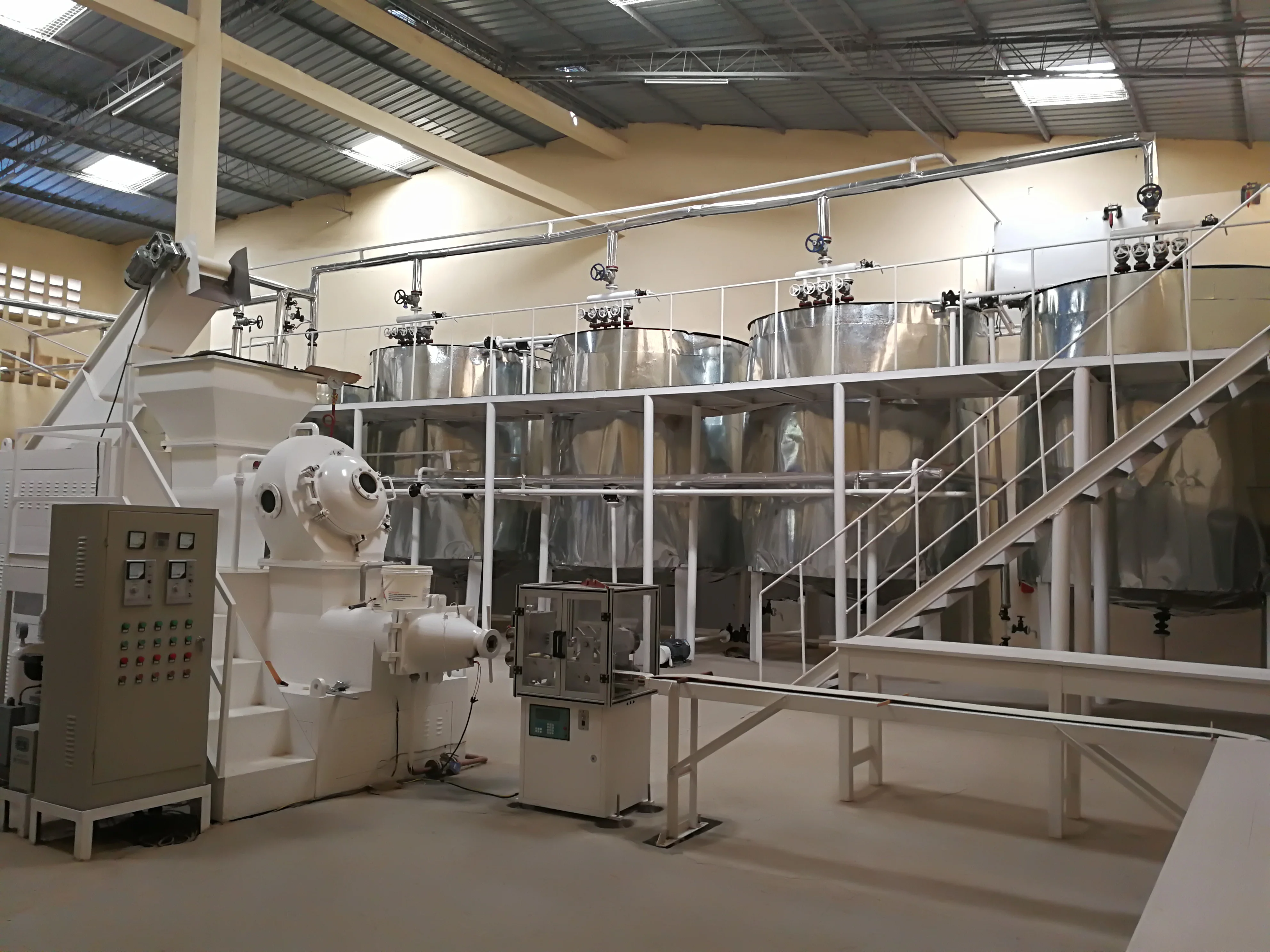 
 Машина для производства мыльной лапши  