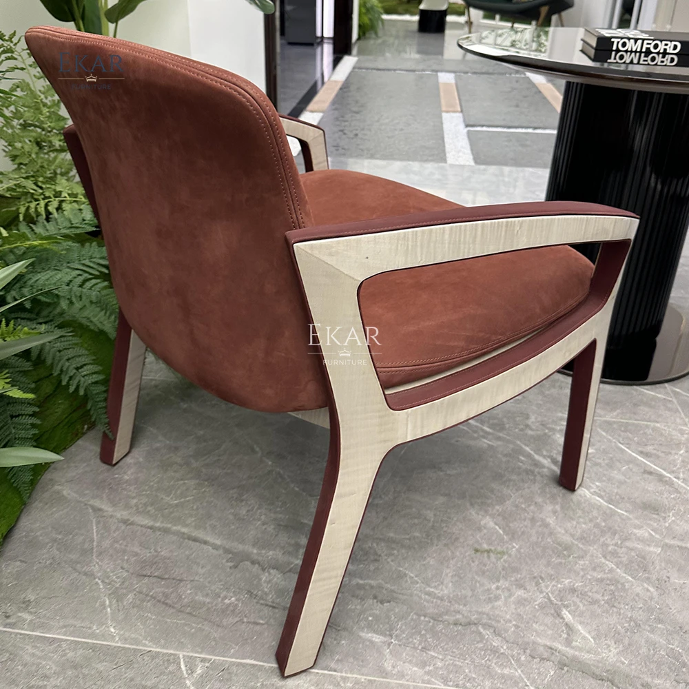 Craftsmanship Fusion Solid Wood Frame Leisure Chair - Comfortable Elegance details