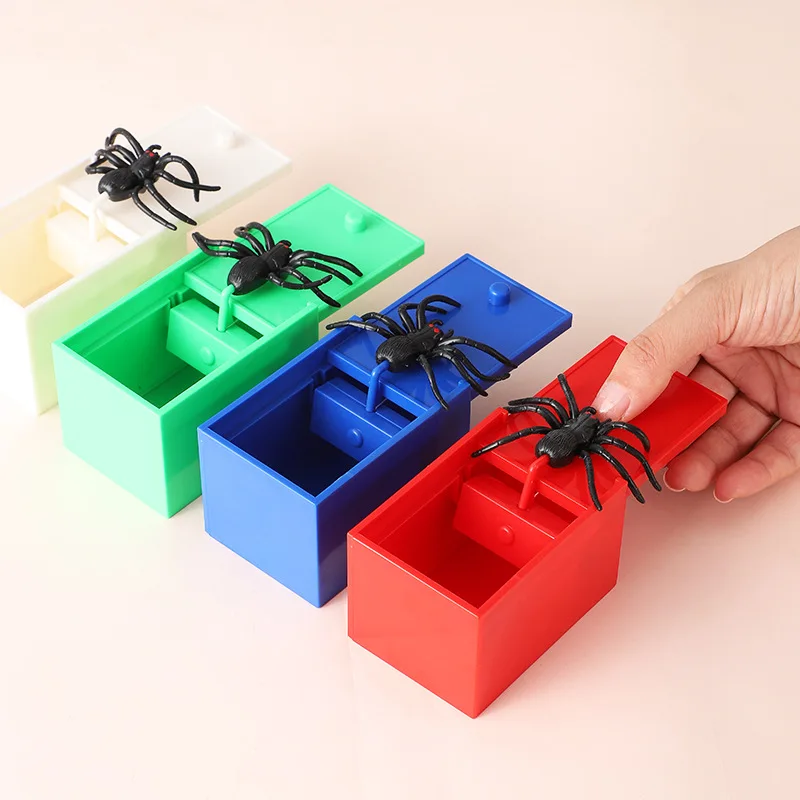 Prank Spider Scare Bug Box Hidden Case Trick Play Joke for April Fools Day Gag Toys Halloween Gifts