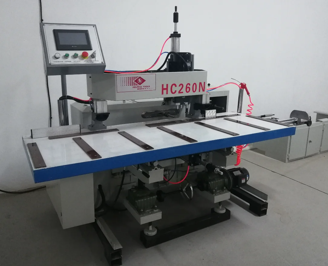 
 Станок для сверления отверстий с деревянной дверью HC260N  