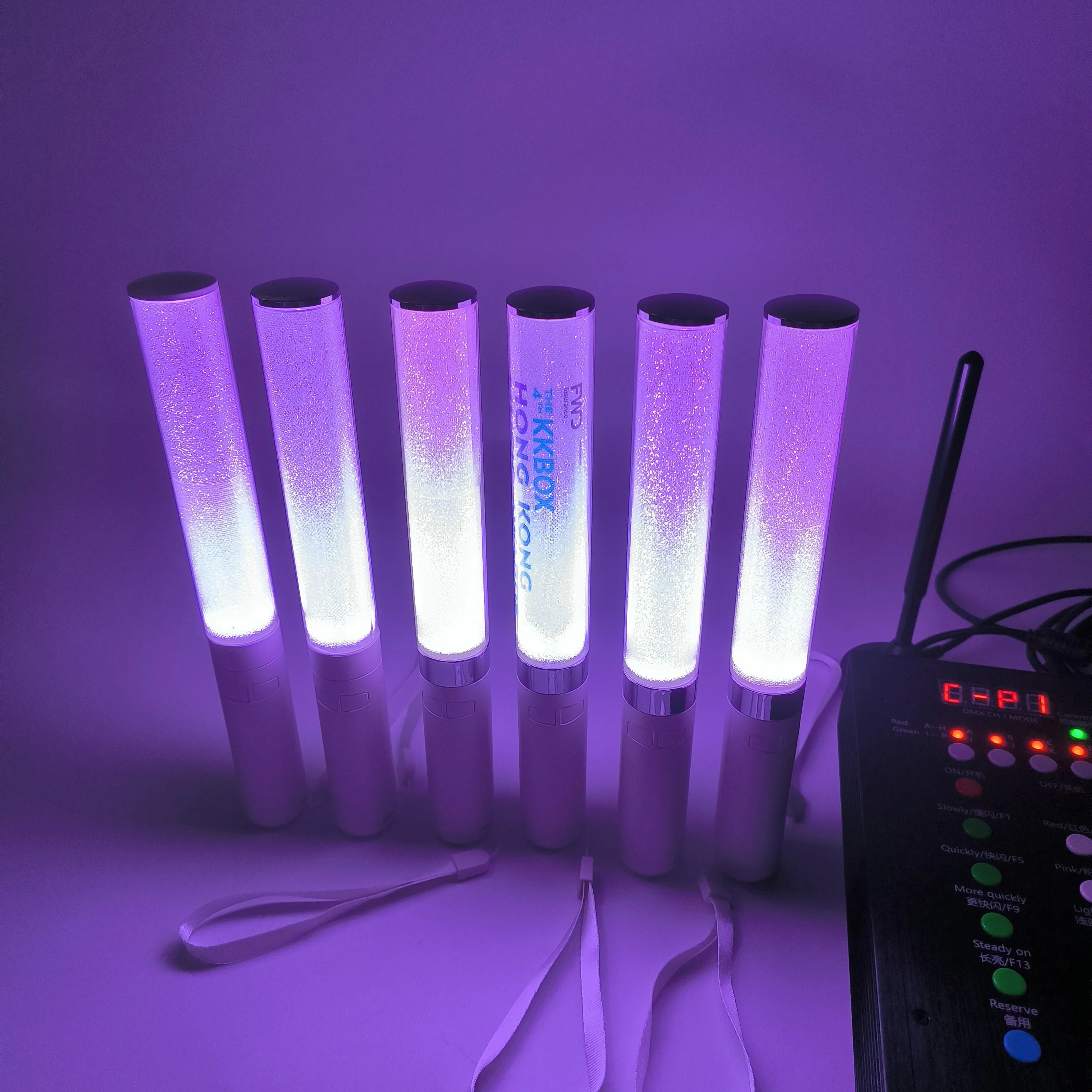 High Quality 15 Color Remote LED Flashing Concert Cheering Stick Battery Operated Glowing Stick for Christmas Party Decorations