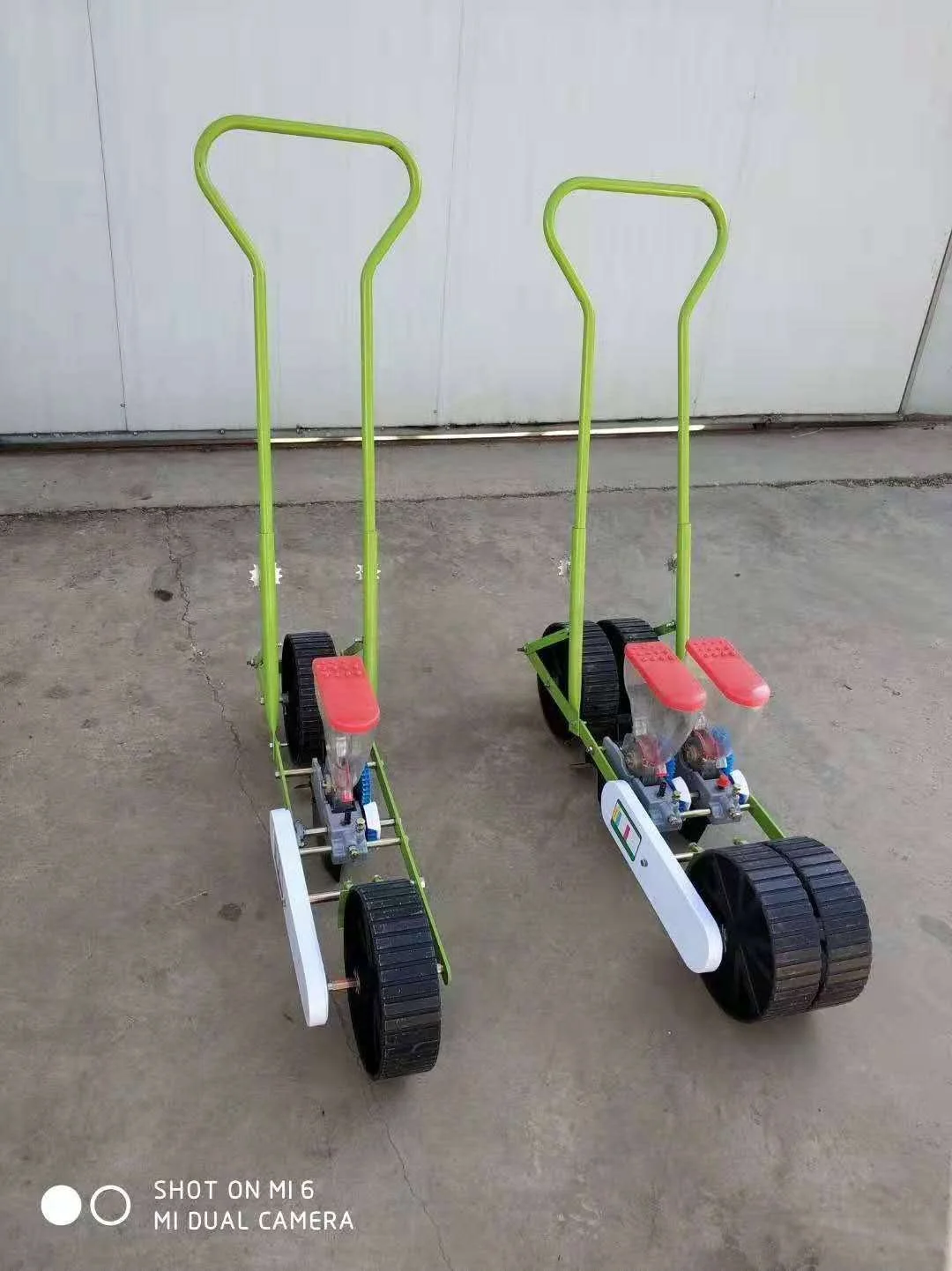 High Precision Onion Seeds Planter Machine 4 Rows Rice Transplanter Grass Seeder