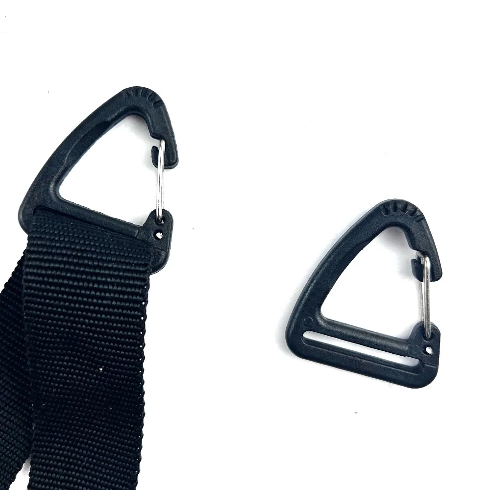 West Coast Paracord Black Plastic, Spring-Loaded Triangle