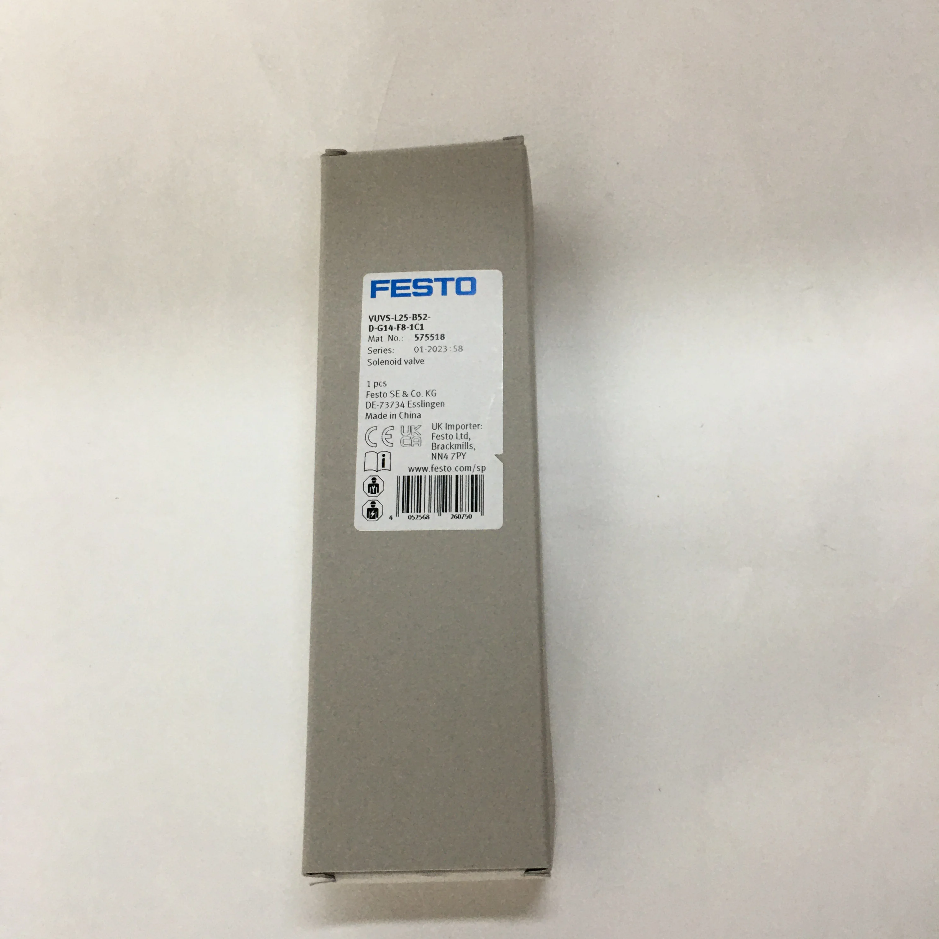 Festo Solenoid valve VUVS-L25-B52-D-G14-F8-1C1