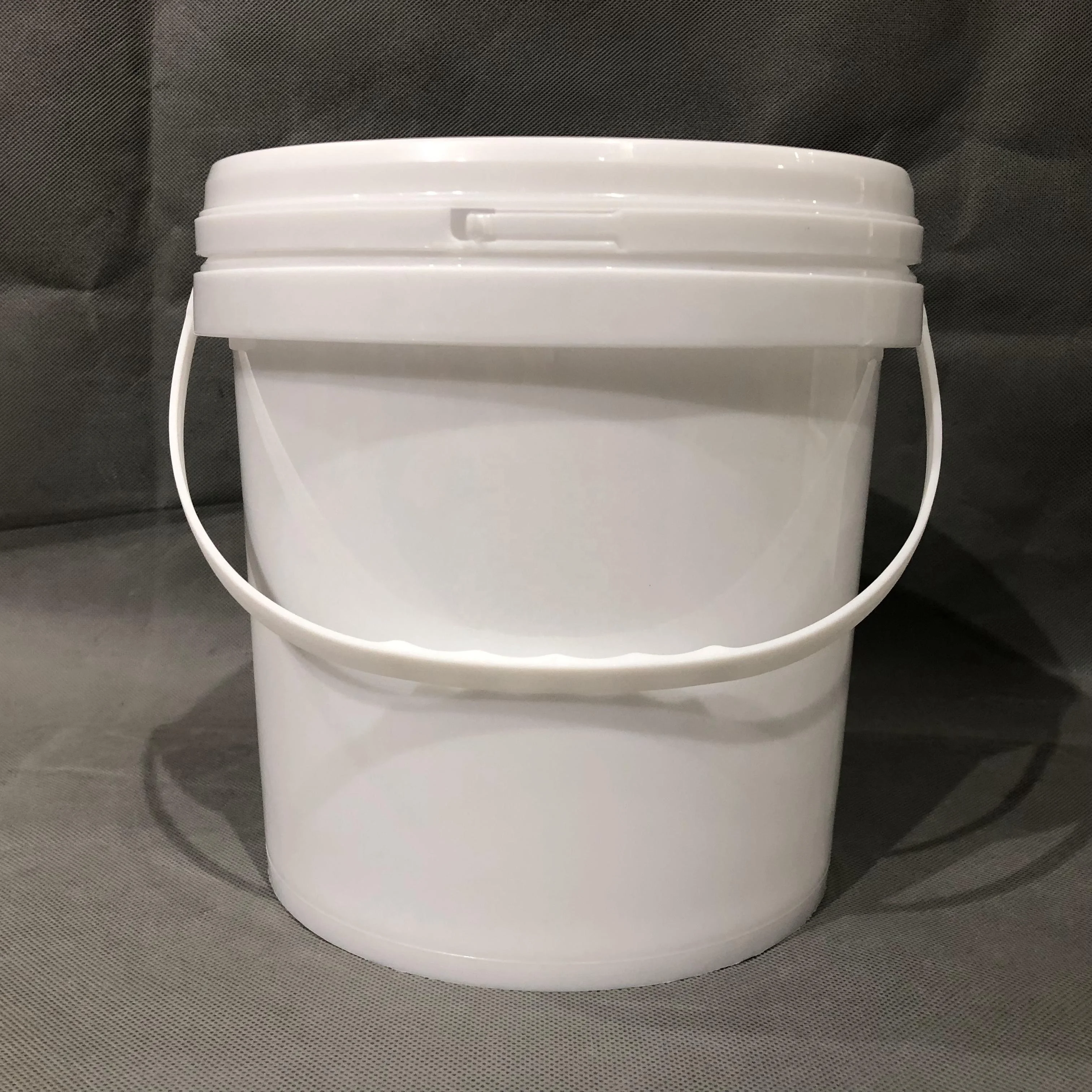 Durable Removable Empty 20L/25L/30L Plastic Barrel Bucket for Water/chemical/food Grade Ingredient Storage