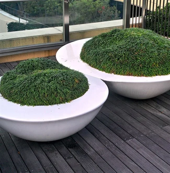 Modern Garden Fiberglass Large Floor Standing ufo Flying Saucer Shape  Flower Planter Pot