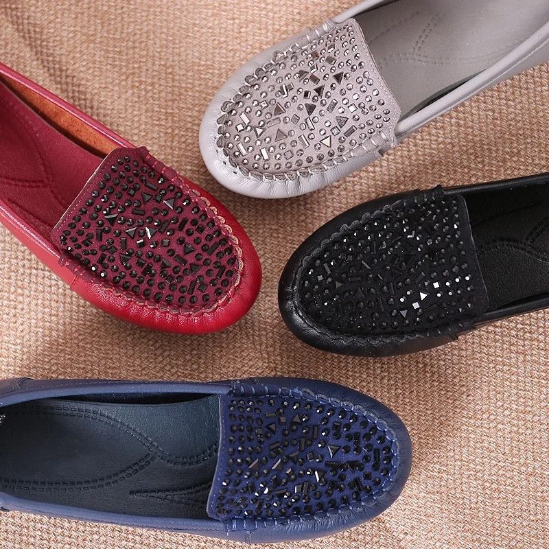 2020 яркая женская повседневная обувь со стразами; Женские лоферы из натуральной кожи на плоской подошве; Женская обувь в наличии; Большие размеры