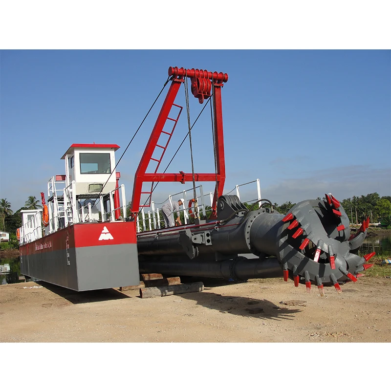 2500m Discharge Distance Mechanical Cutter Suction Dredger with High Pressure Water Pipe