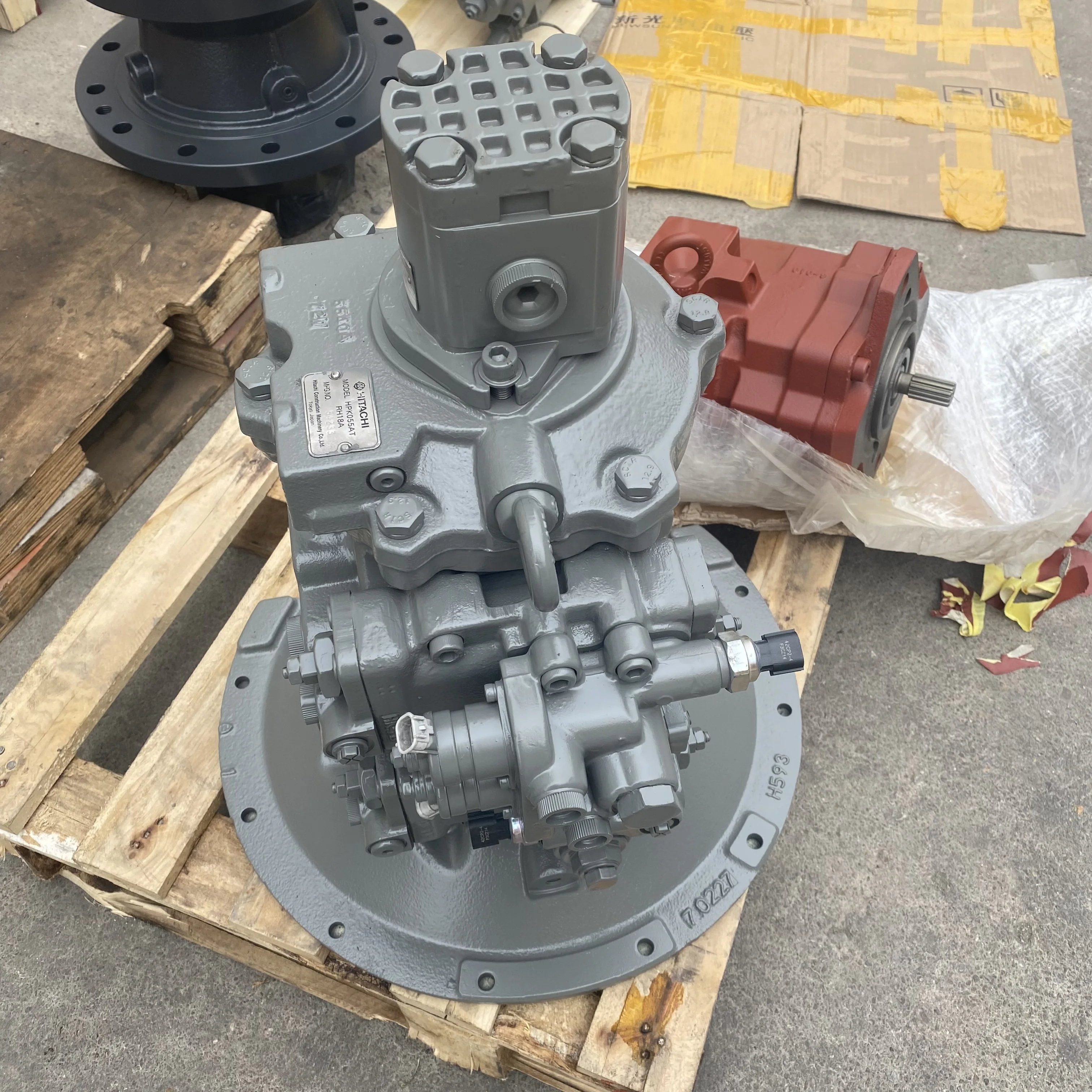 Hitachi Excavator ZX110-E Main Pump HPK055AT Hydraulic Pump
