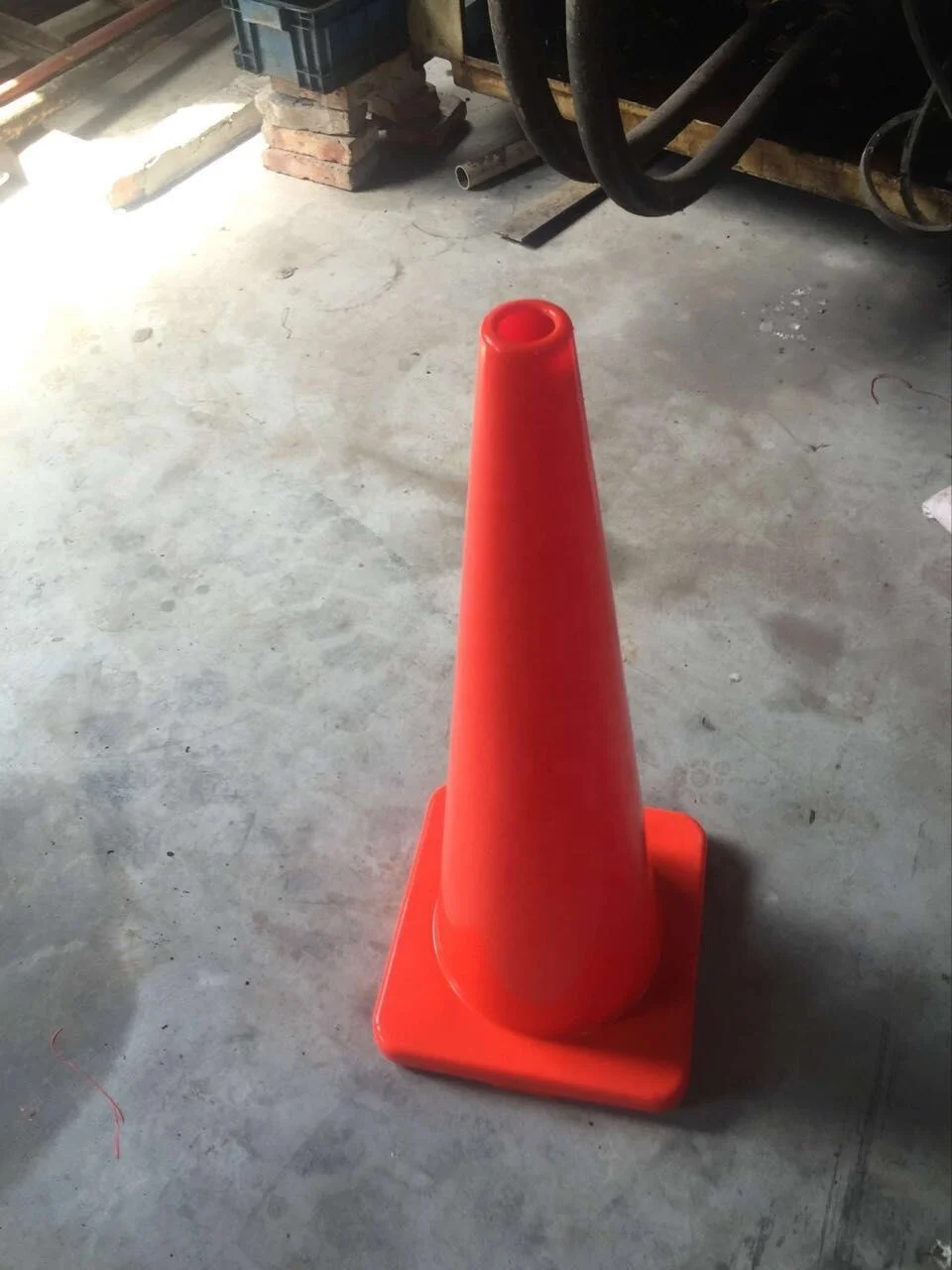 TC304A Factory Wholesale Customize Orange Road Cone 900mm Height High Impact Resistance PVC Traffic Cones