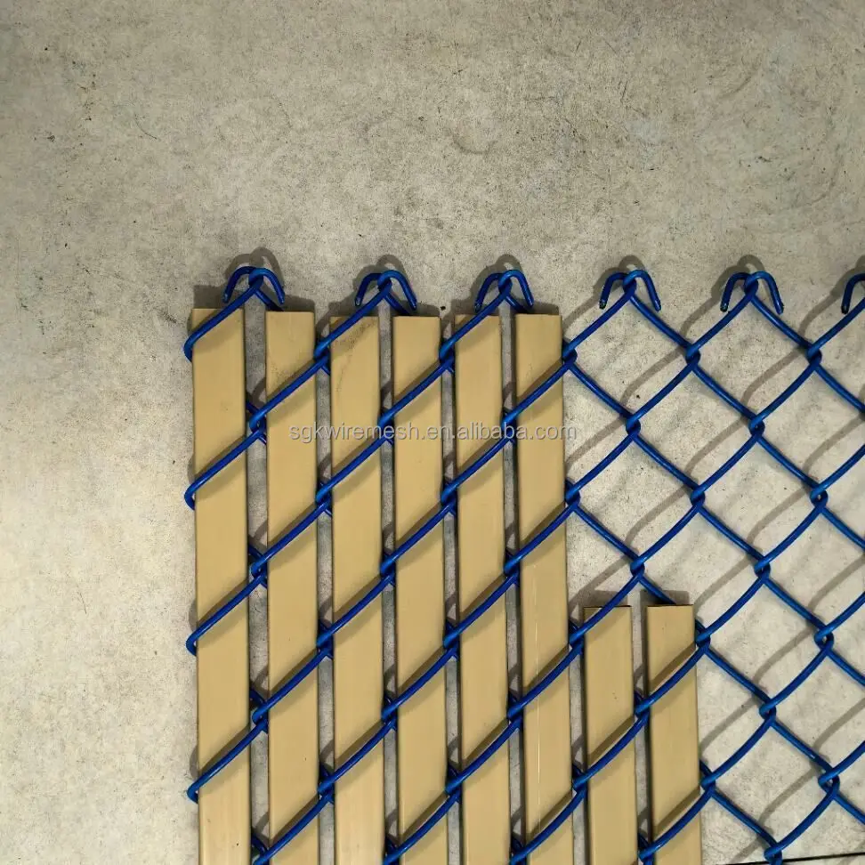 Galvanized Wire Chain Link Fence with Pvc Privacy Type Fence Slats