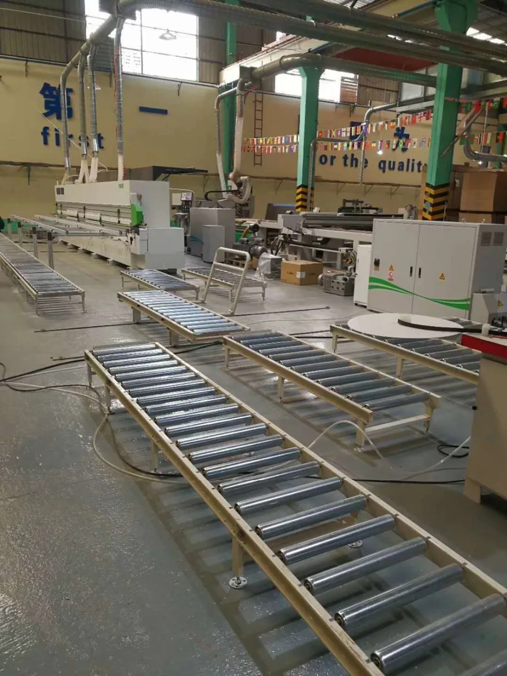 Hongrui Factory Custom Adjustable Speed Table Roller Conveyor