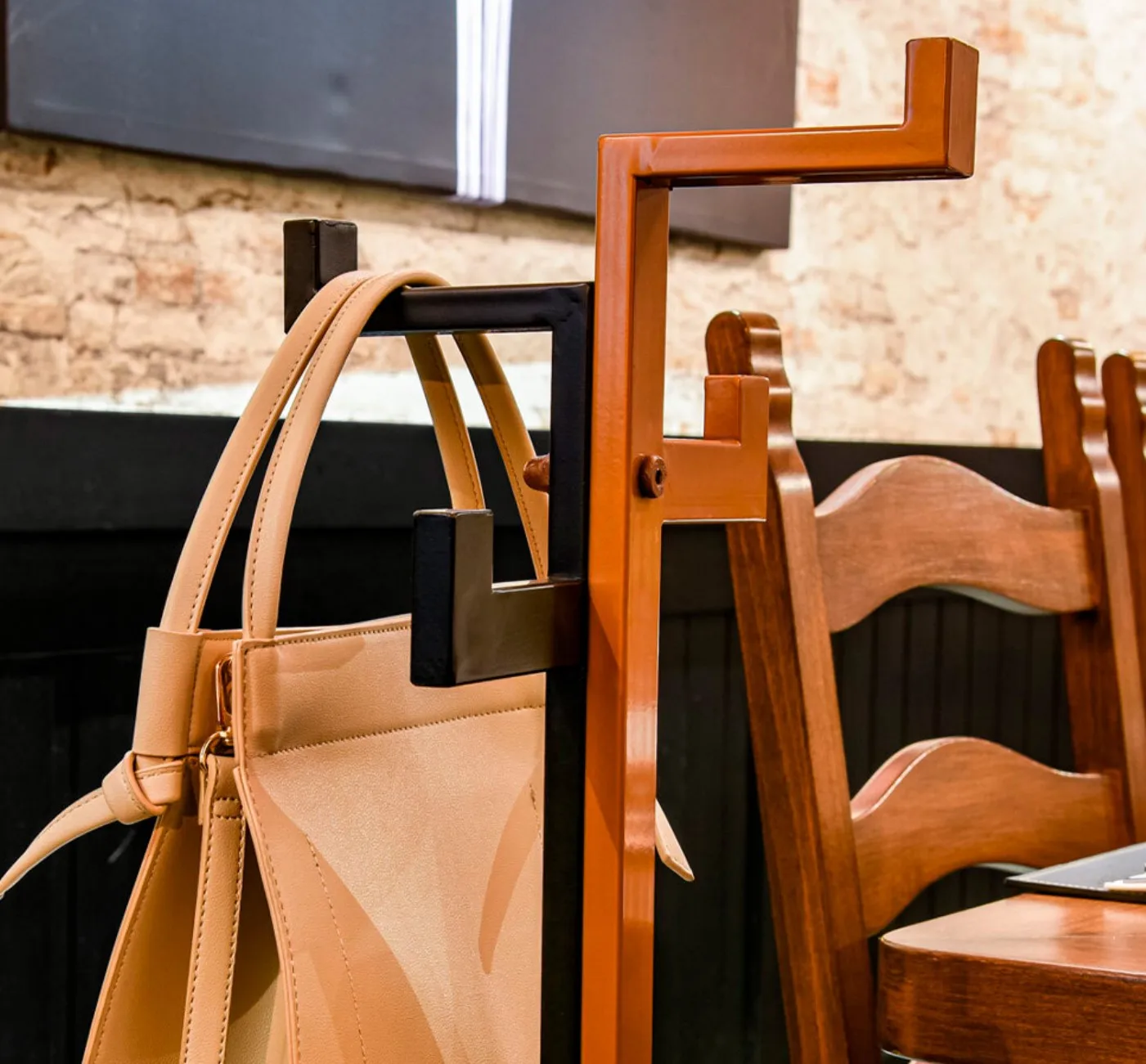 Restaurant Table Side Coat Rack For Hanging Handbag Hat Mini Coat Stand