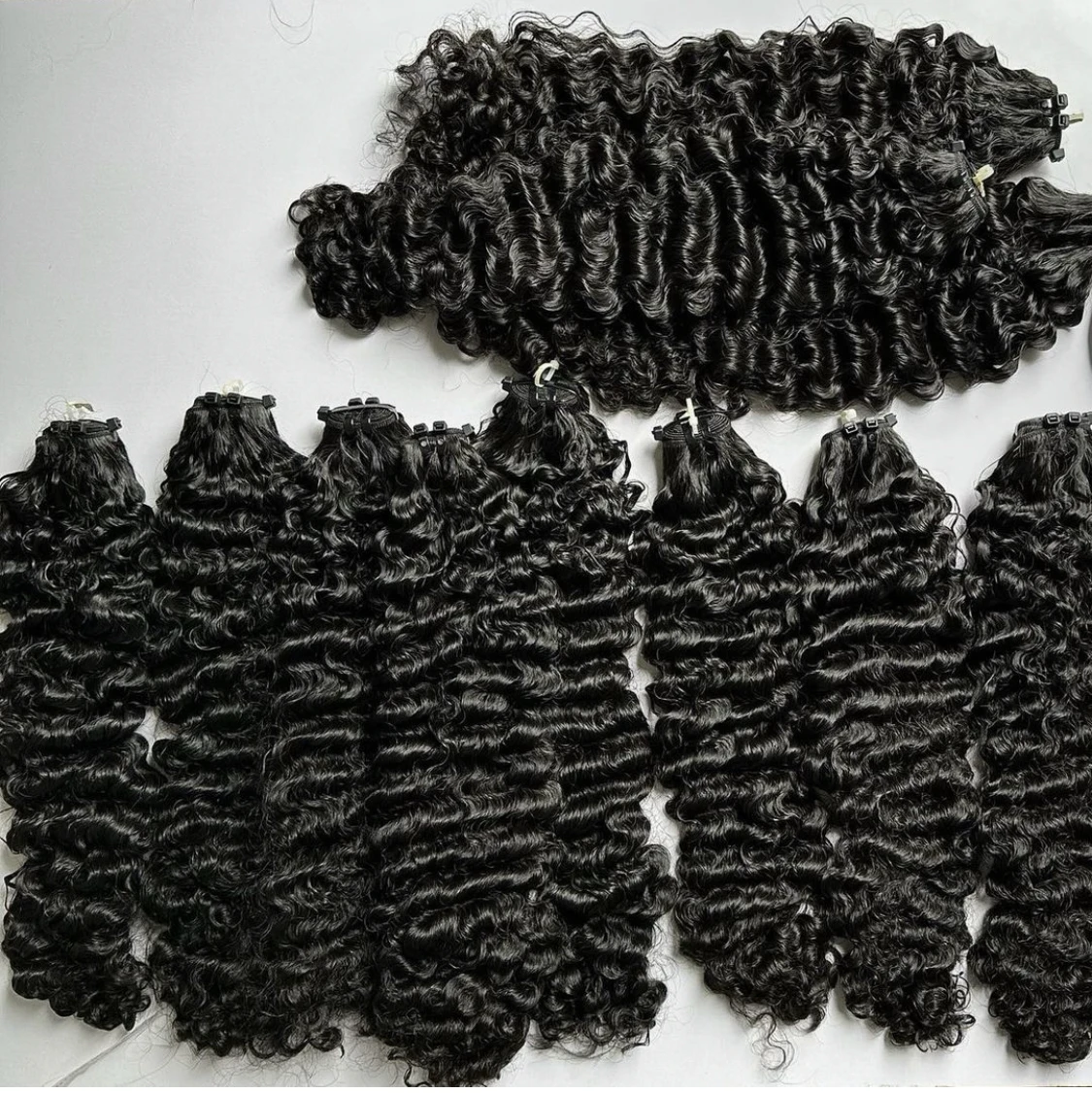 Raw Unprocessed Burmese Curly Human Hair Bundle Cambodian Cuticle Aligned No Tangle No Shedding Double Weft Single Drawn Hair