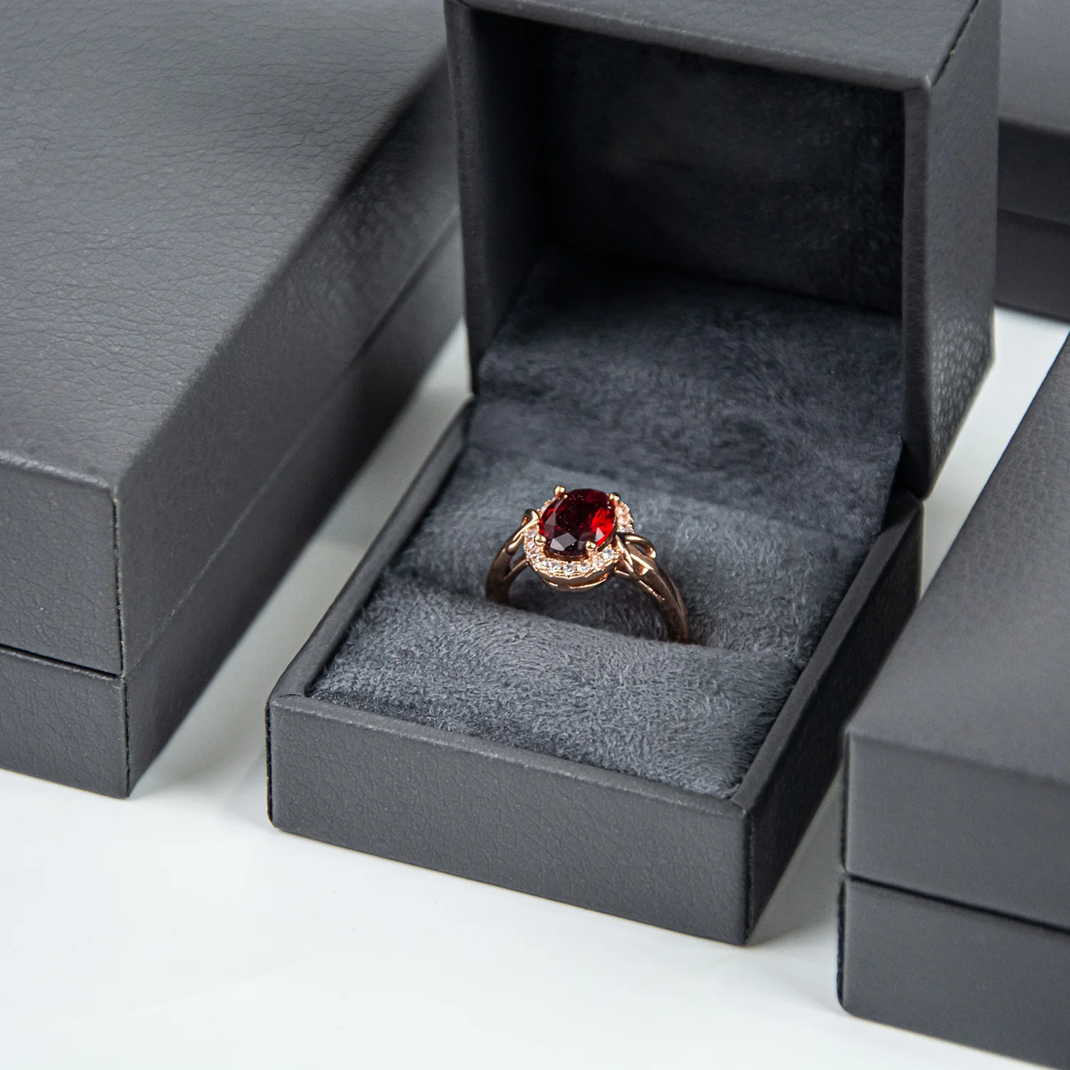 Leatherette Paper Jewelry Packaging Ring Boxes Jewellery Display