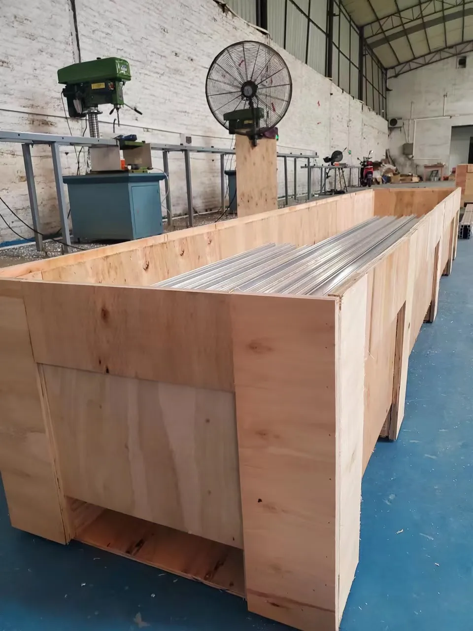 Frameless Fluted Glass Railing Design For Balcony - Buy Frameless Glass ...