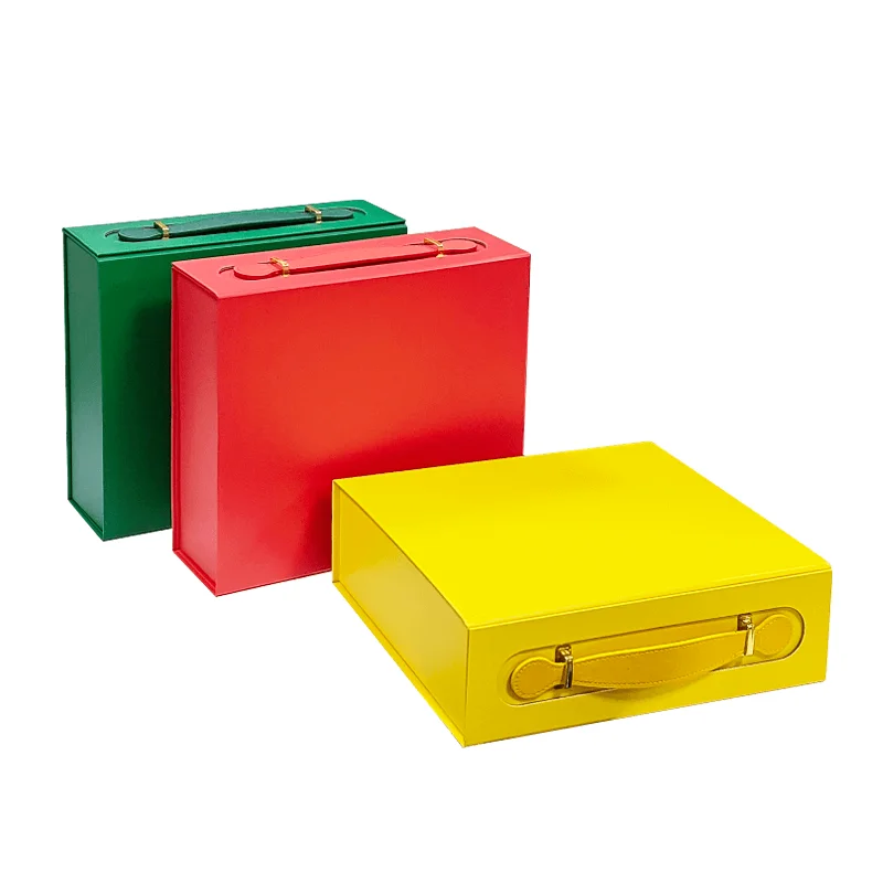 Custom Logo Gift Box Made From Exquisite Recyclable Carton with Practical Leather Handle