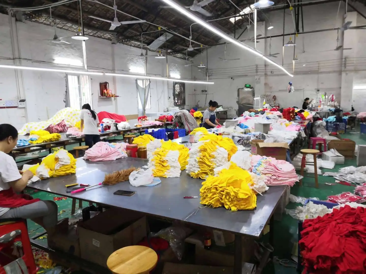 Foshan Yingqi Beibei Clothing Co., Ltd. 1