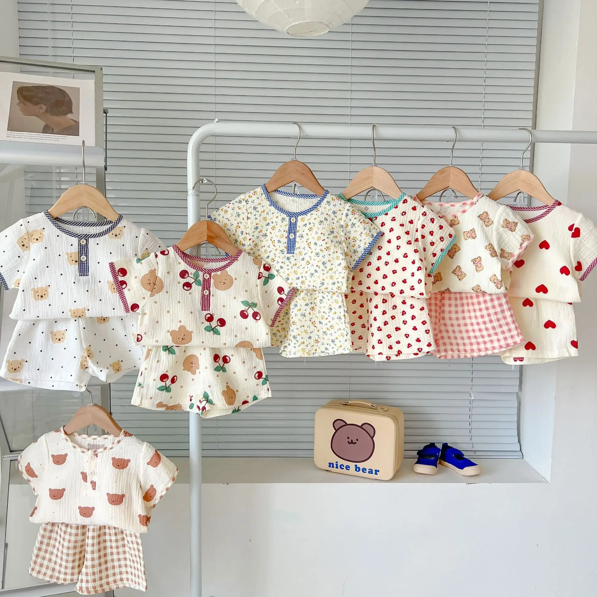 Duanding CUB оптовая продажа хлопковая одежда для новорожденных вышитый Детский костюм с принтом на лето