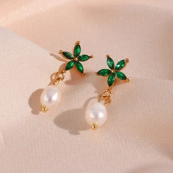 Dainty Flower Zircon Fresh Water Pearl Stud Earring 18K Gold Plated Stainless Steel Earring For Women