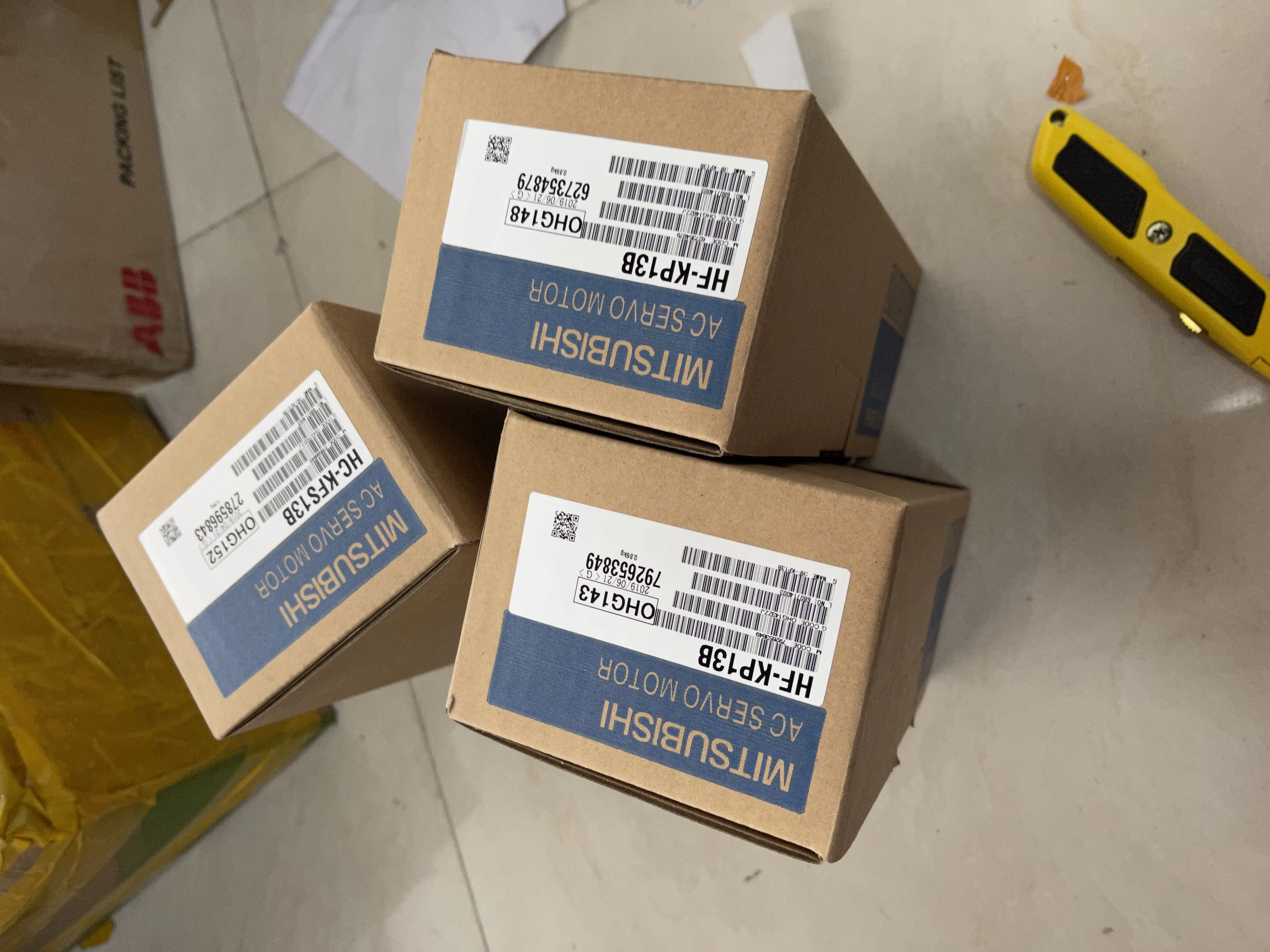 Mitsubishi AC Servo Motor HF-KP13B / HC-KFS13B Mitsubishi AC Servo Motor HF-KP13B / HC-KFS13B