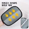 Static lint removal gloves