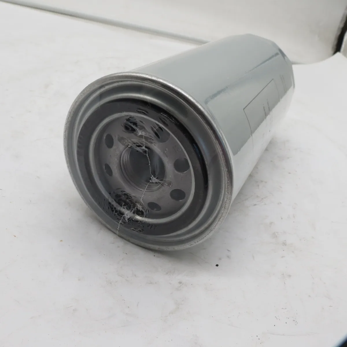 High Quality Spare Truck Parts Engine Parts Oil Filter