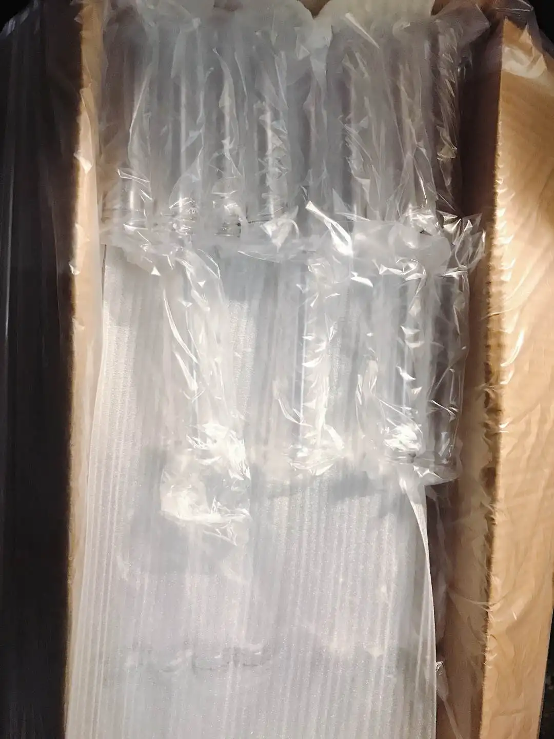 
 Косметическая бутылка для шеи с нажимной застежкой, 20 мм, 23 г, для 150-250 мл, 100% преформ для натурального питомца  