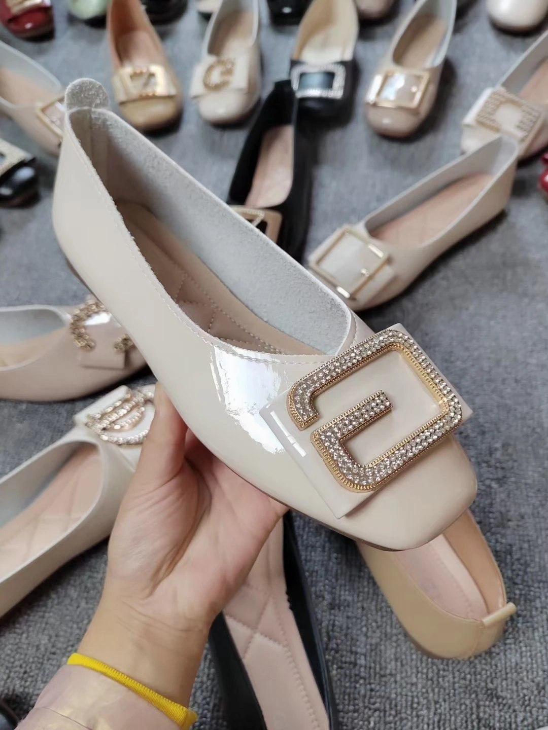 Zapatos Planos De Diseño Clásico Para Mujer,Elegantes,Baratos,Venta Al Por  Mayor,Nuevos - Buy Nueva Venta Al Por Mayor Barato Zapatos Planos Zapatos,Superficial  Plana Zapatos Clásicos,Diseño Elegante De Las Mujeres De La Pu Zapatos