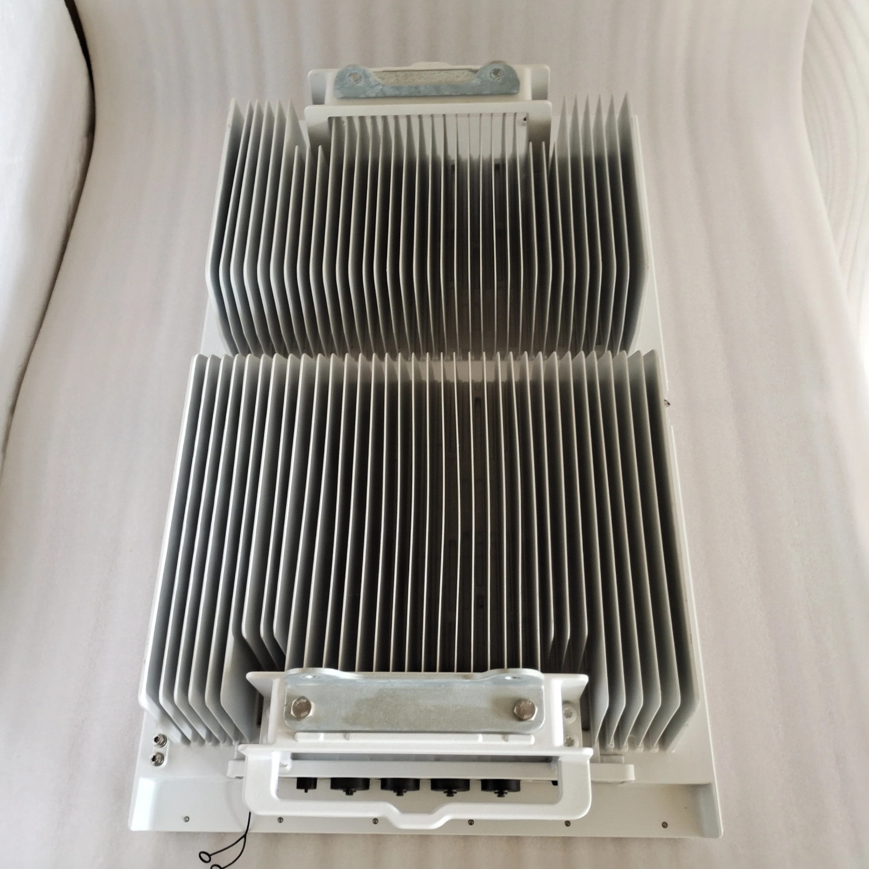 爱立信空气6449 B41k Krd 901 084/11 N78 64t64r Ibw200mhz Obw 200mhz Air6488 ...