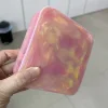 สีชมพู