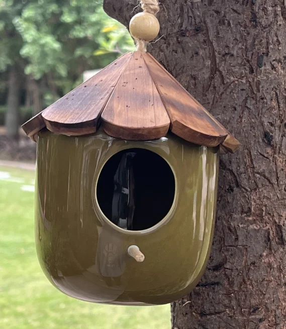 Pretty wood bird house bird house nest wood outdoor pigeons bird house