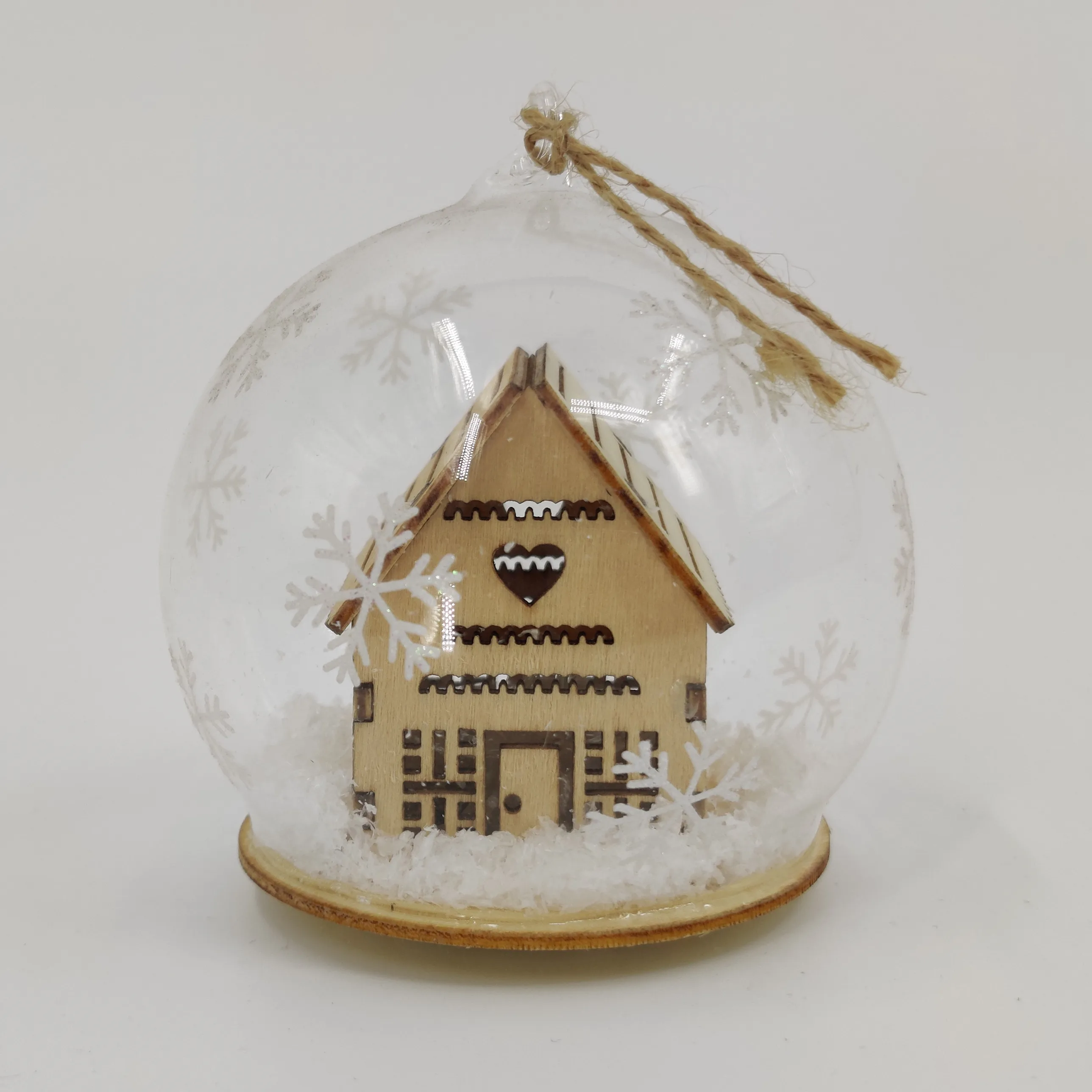 Personalized clear hanging glass Christmas ball ornaments crafts decoration ideas with snow house inside for sale manufacture