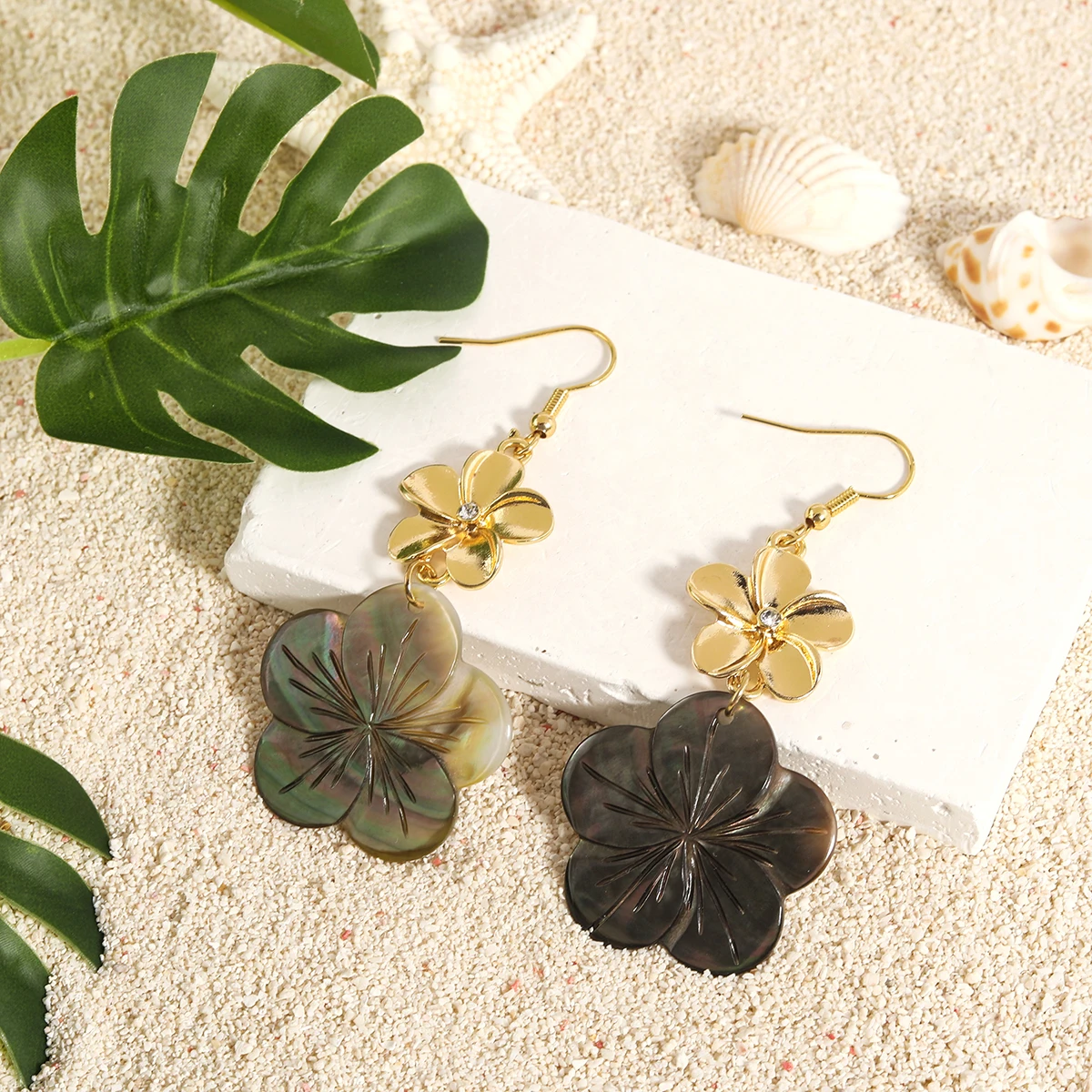 Cheap Cost Low Moq Hawaiian Mother Of Pearl Flower Earrings Jewelry
